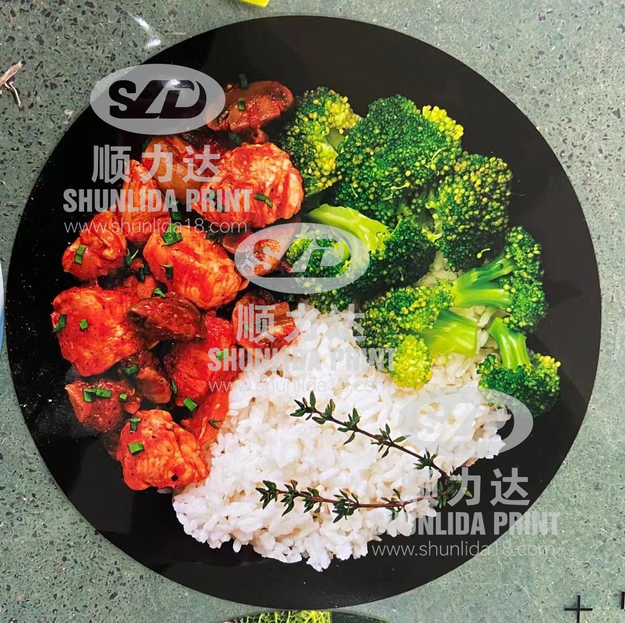 28 IML ( In mould label)